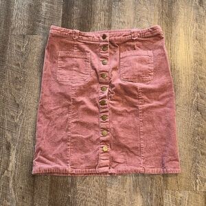 Corduroy mid length skirt!